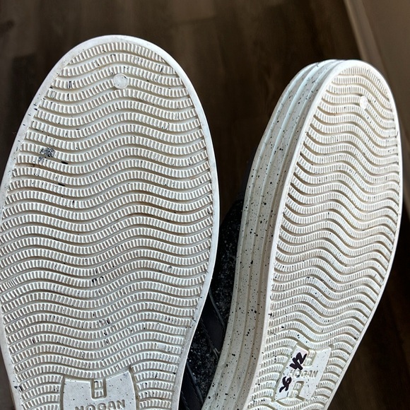 HOGAN - Picture 13 of 17